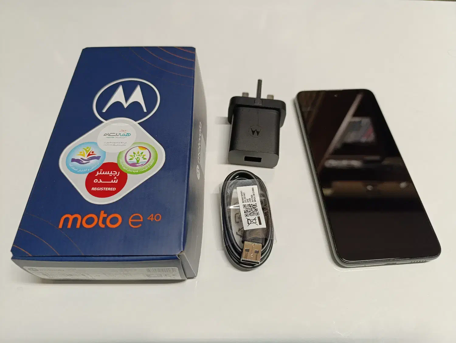 موتورولا e40 خاکستری کربنی|موبایل|تهران, فلسطین (میدان انقلاب)|دیوار