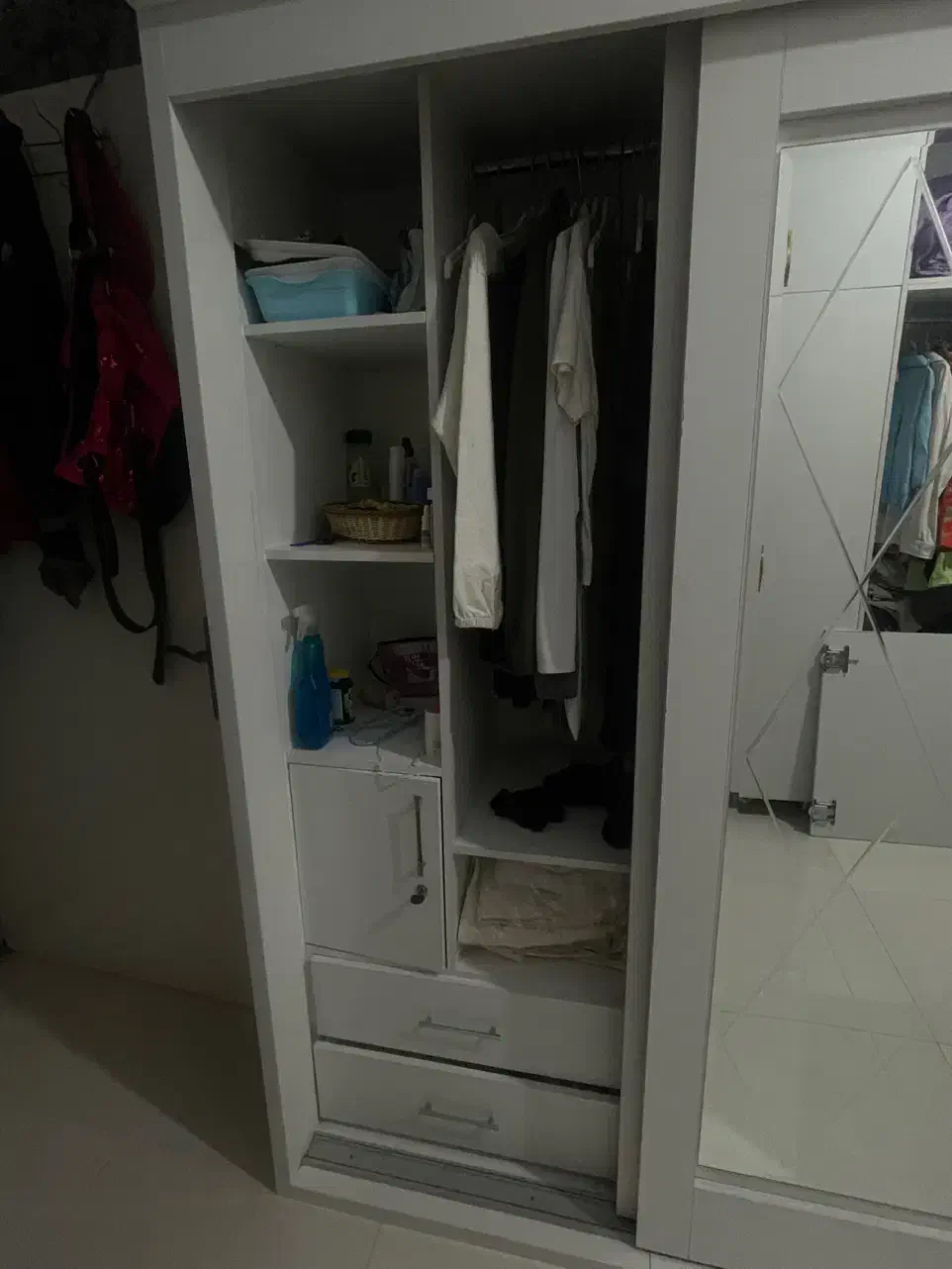 کمددیواری ب سبک جدید|جاکفشی، کمد، دراور|پرند, فاز ۰|دیوار