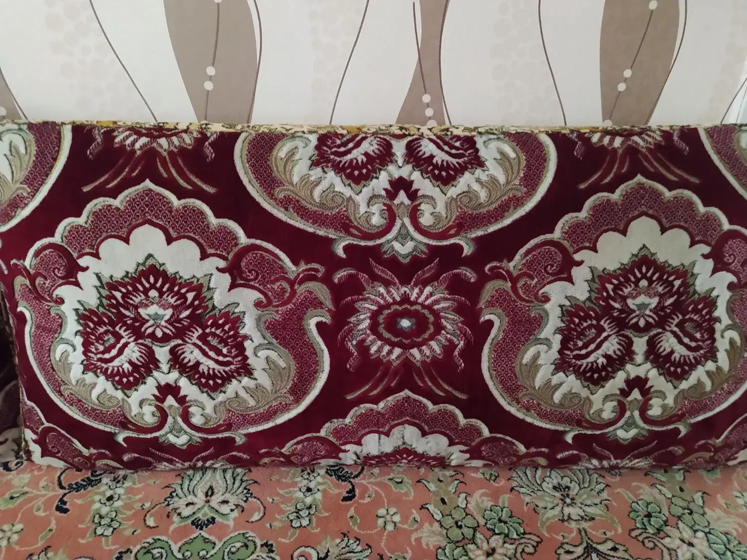 پشتی|پشتی|اراک, |دیوار