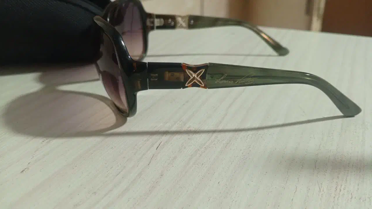 عینک دودی|زیورآلات و اکسسوری|اسلام‌شهر, باغ فیض|دیوار