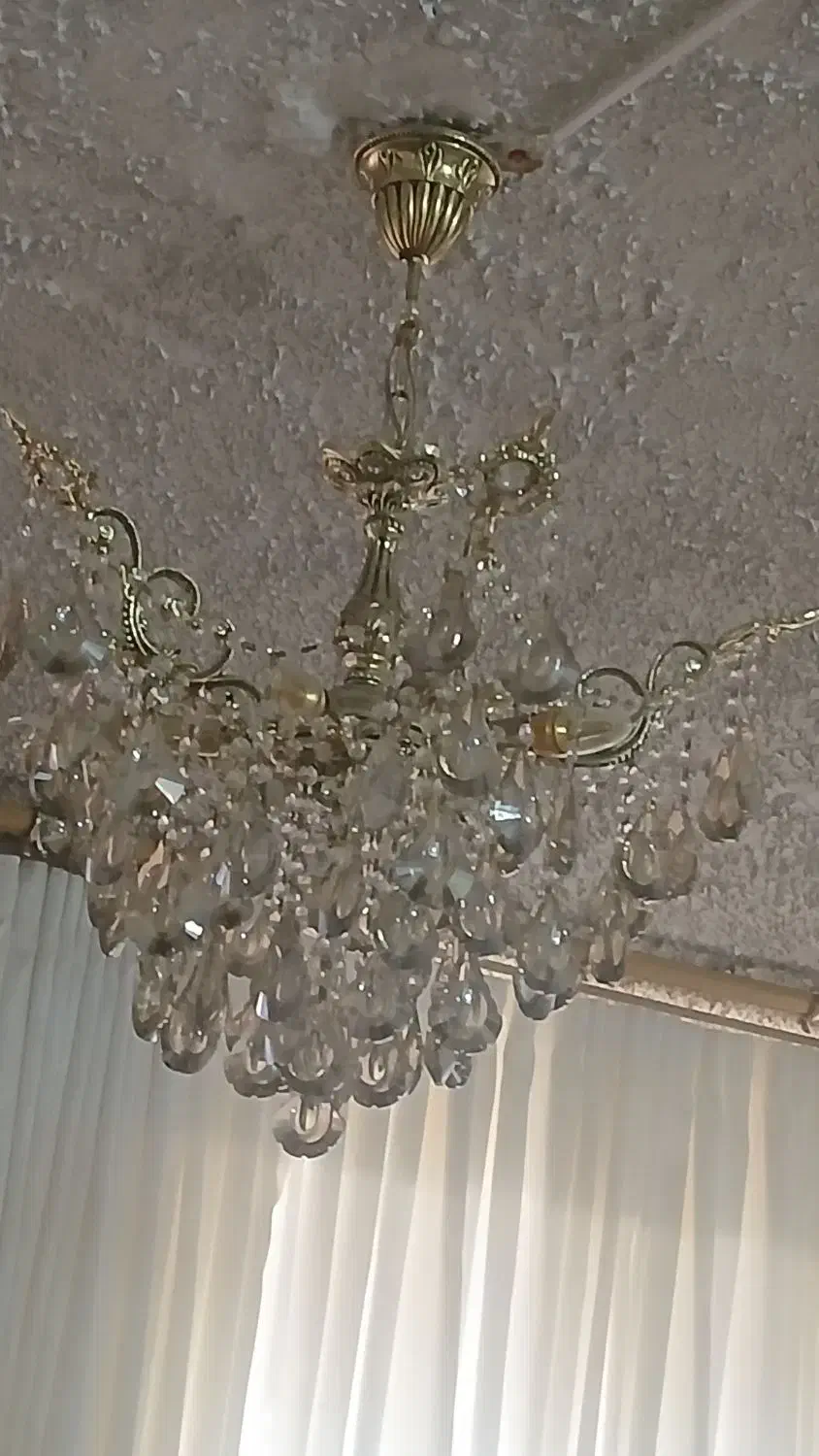 لوستر برنز|لوستر و چراغ آویز|اصفهان, فرودگاه شهید بهشتی|دیوار