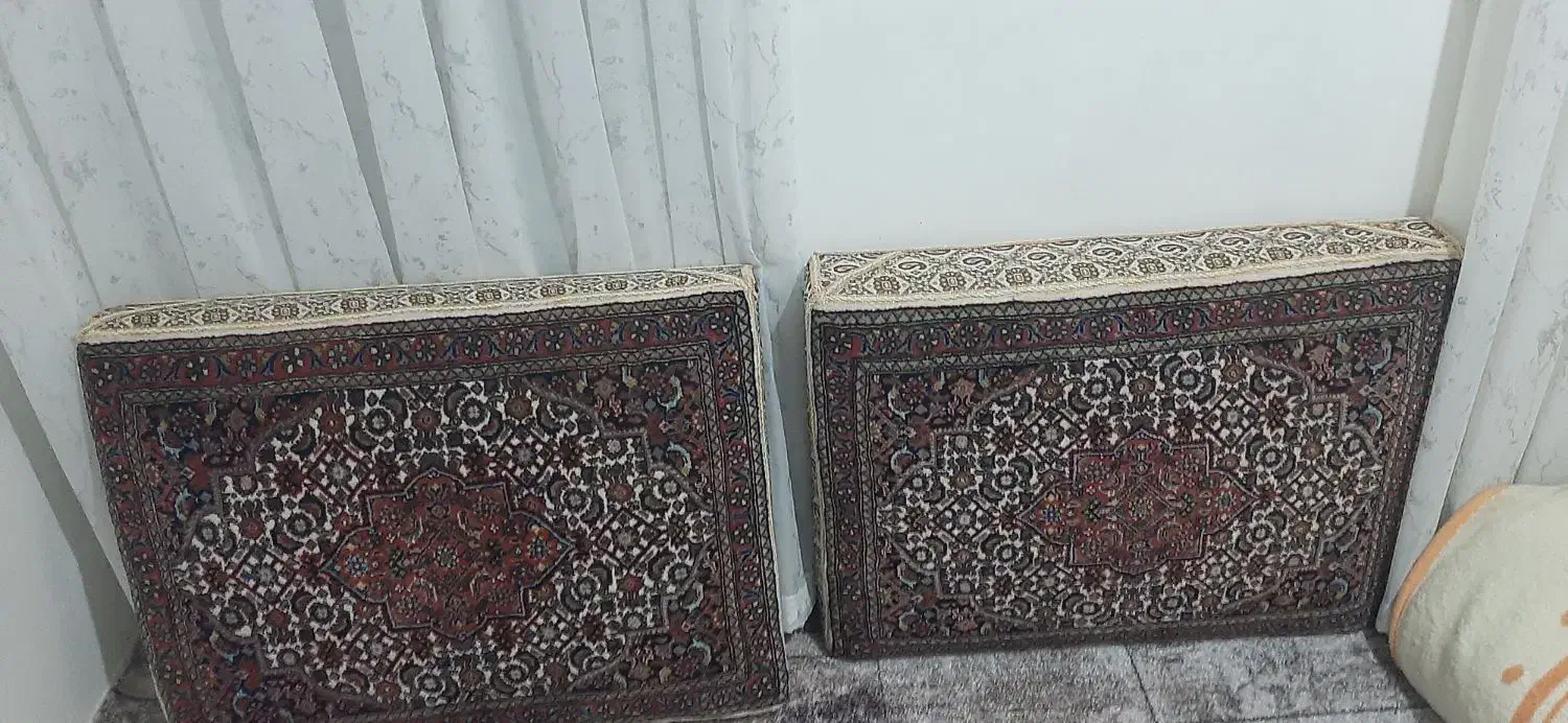 یک جفت پشتی ریز باف|پشتی|همدان, |دیوار