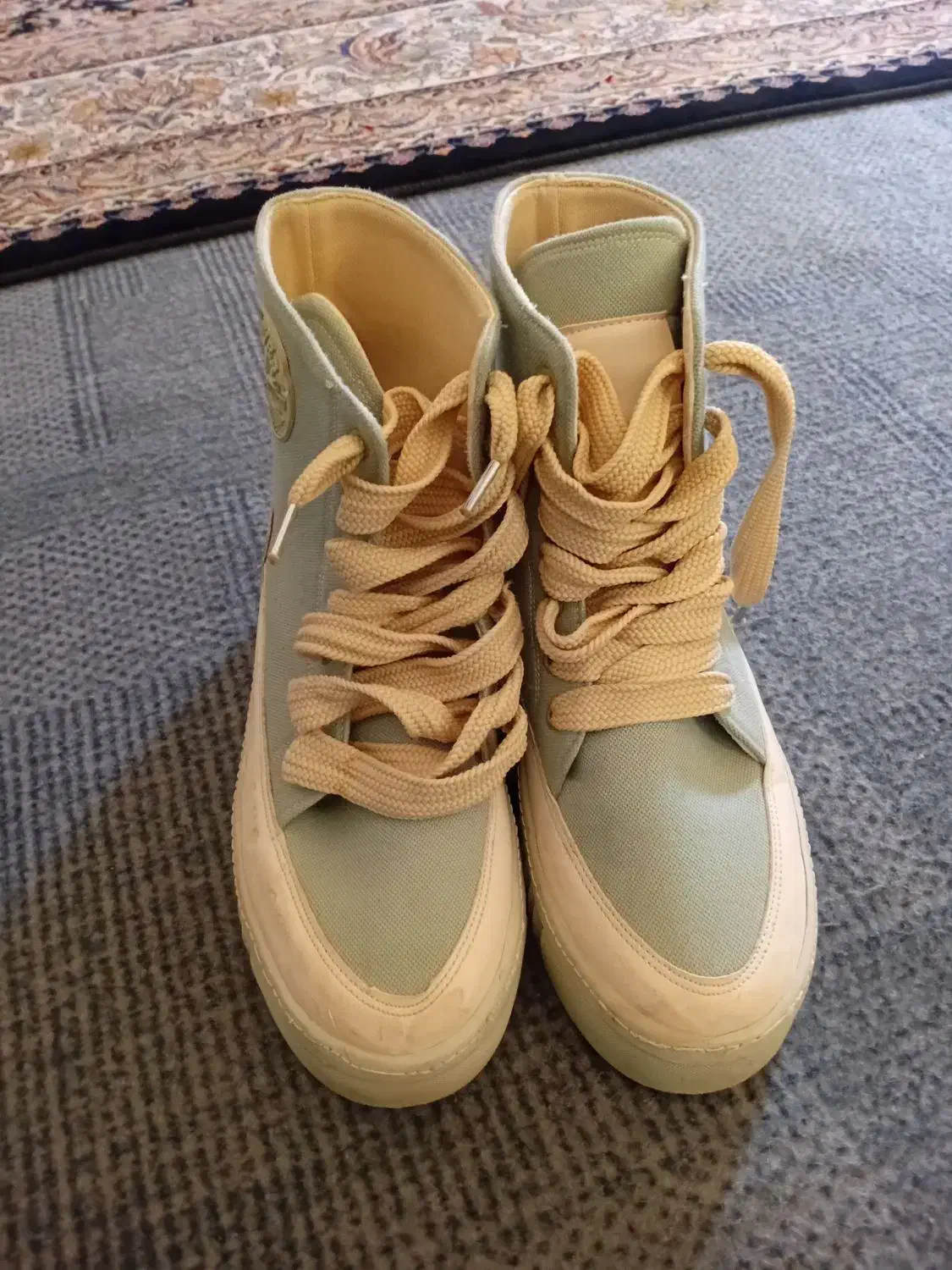 کفش|کیف، کفش، کمربند|یاسوج, |دیوار