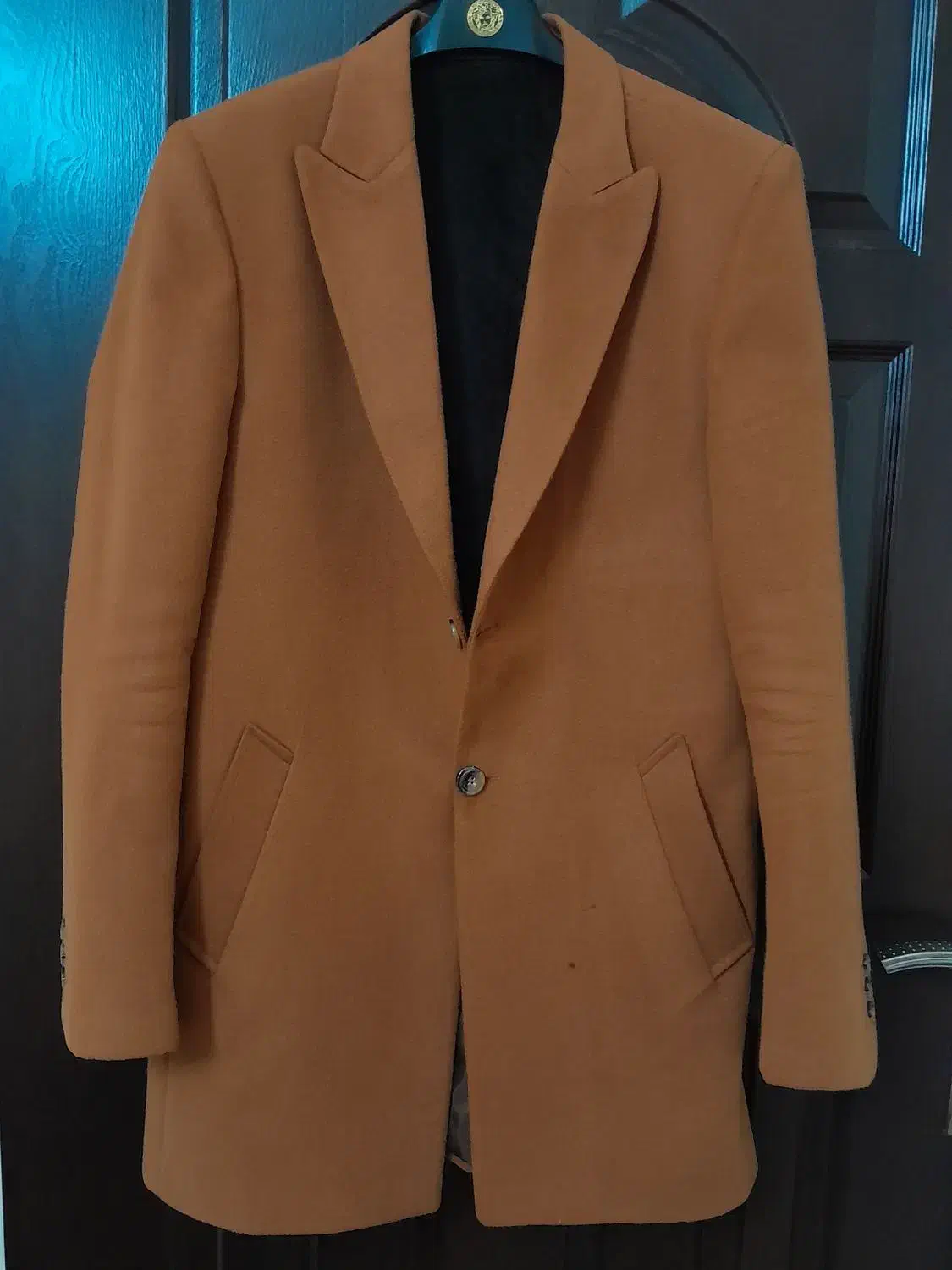 پالتو|لباس|قم, سالاریه|دیوار