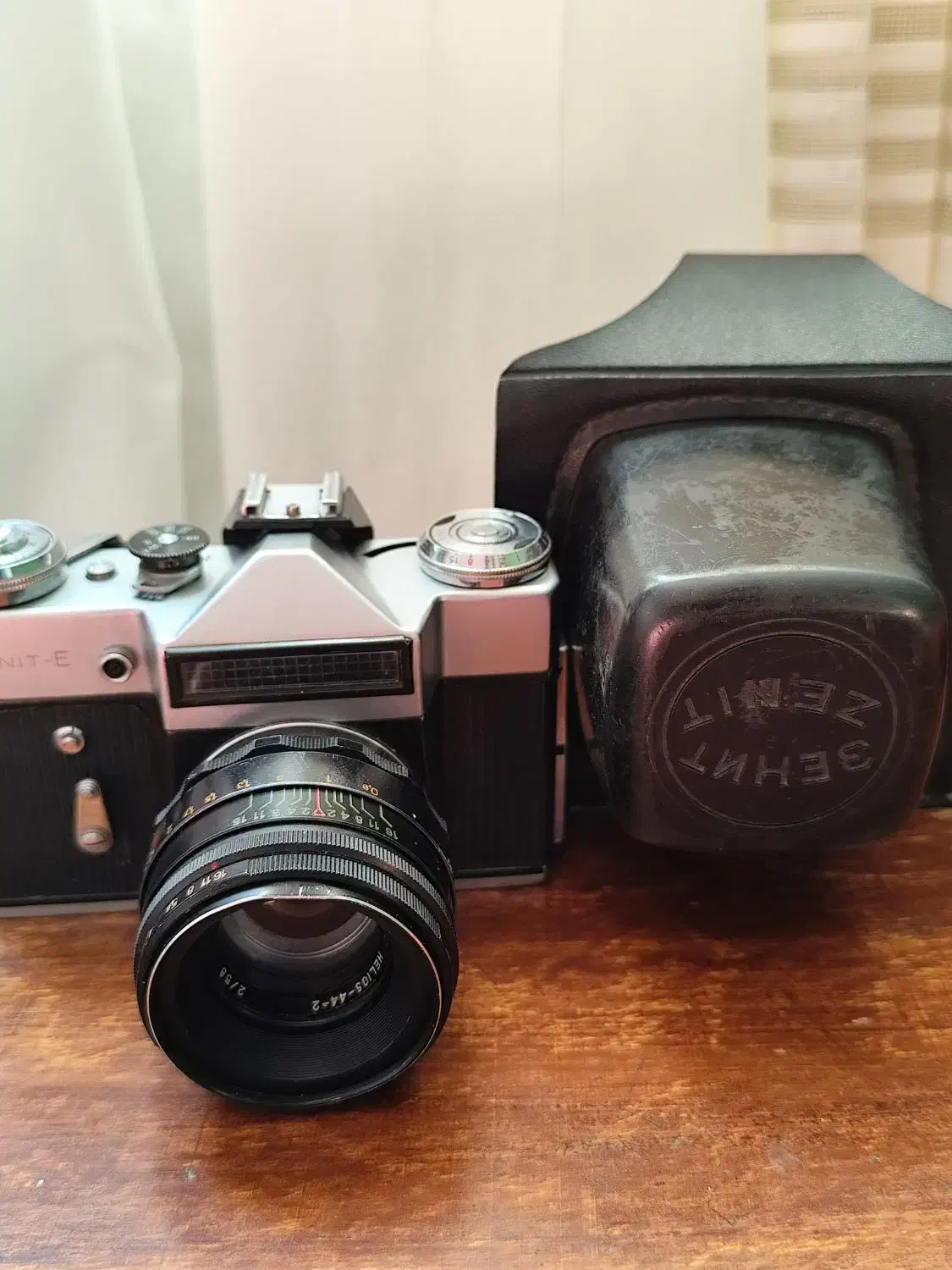 دوربین قدیمی زنیت روسی با لنز هلیوس|دوربین عکاسی و فیلم‌برداری|تهران, بلوار کشاورز|دیوار