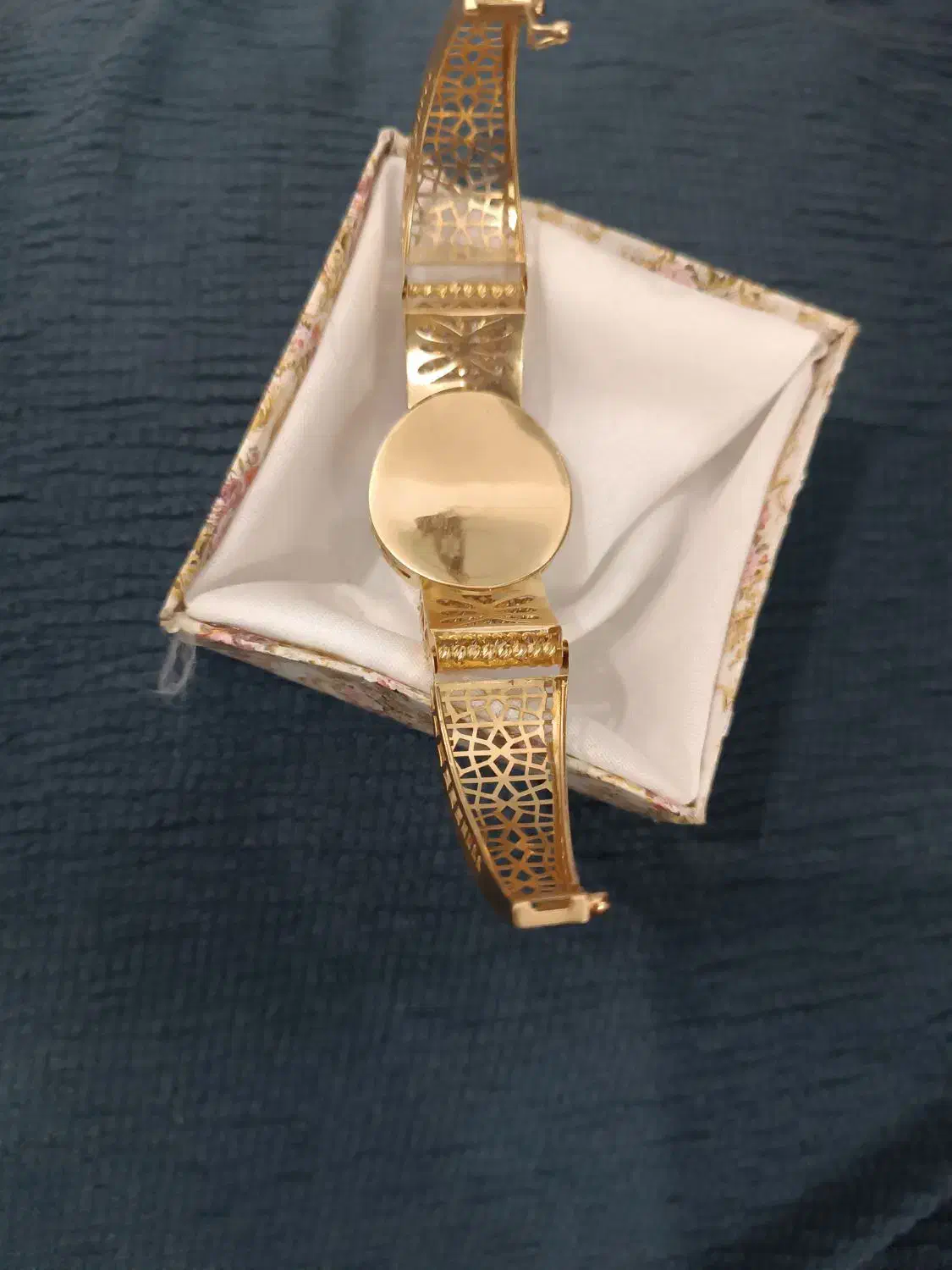 فروش دستبند طلا ورساچ|جواهرات|بندرعباس, |دیوار