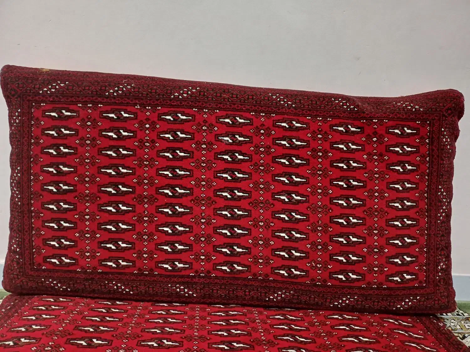 پشتی|پشتی|سبزوار, امام خمینی (ناوی)|دیوار