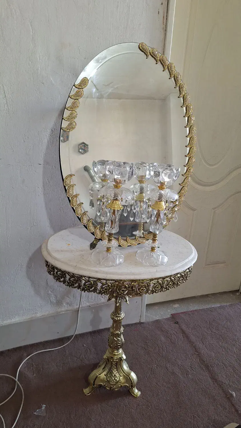 اینه و شمعدان|آینه|قم, سید معصوم|دیوار