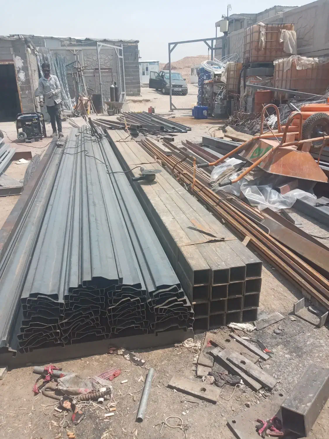 اجرای وال پست وساخت درب وپنجره وفرم وچهارچوب|خدمات پیشه و مهارت|محمدشهر, همایون ویلا|دیوار