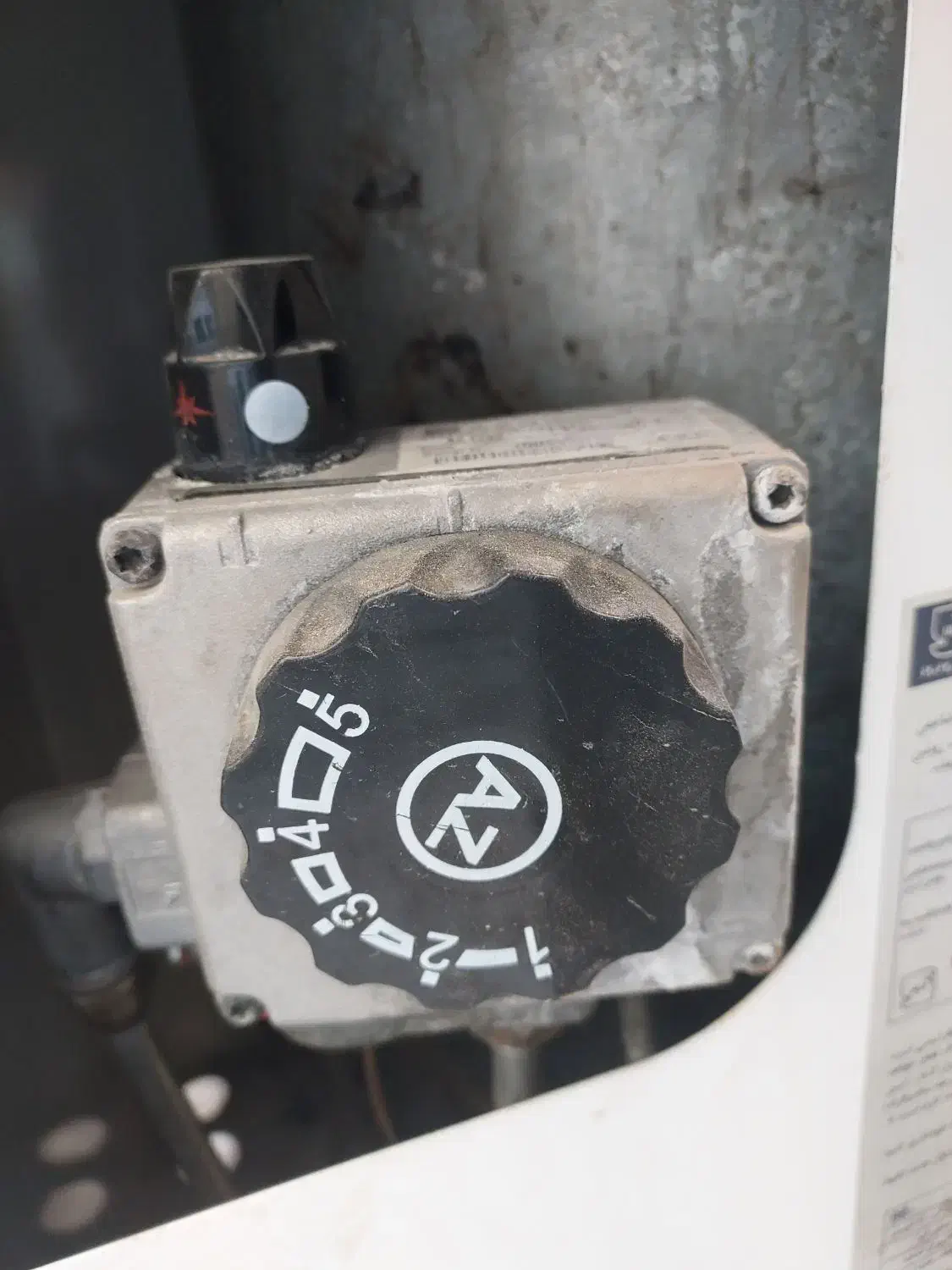 آبگرمکن دیواری|آبگرمکن، پکیج، شوفاژ|کاشان, فاز ۲ ناجی آباد|دیوار