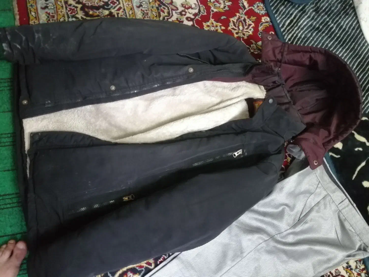 شلوار سایز40 سیوشرت و کاپشن دست دوم ولی تمیز|حراج|مشهد, امام خمینی|دیوار