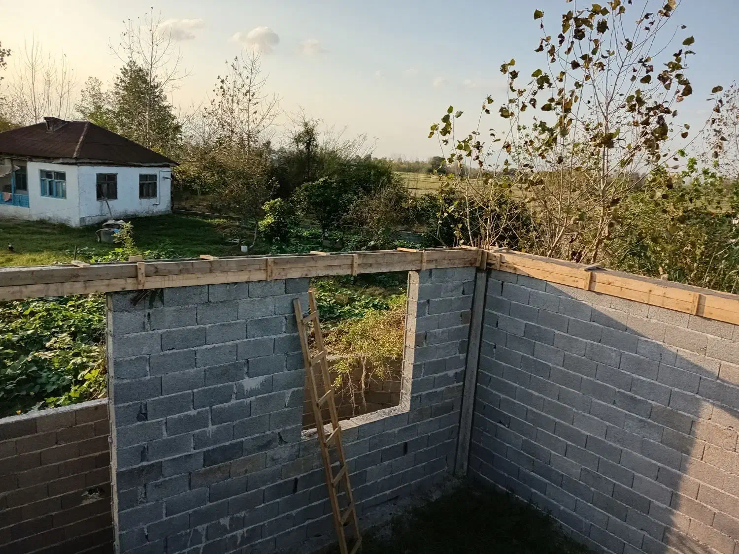 کارساختمانی انجام میدهم|خدمات پیشه و مهارت|لشت نشا, |دیوار