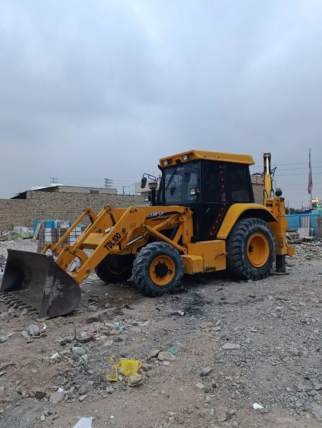 بیل بکهو تی دی ال ۱۰۰|خودرو سنگین|رباط‌کریم, رباط‌کریم|دیوار