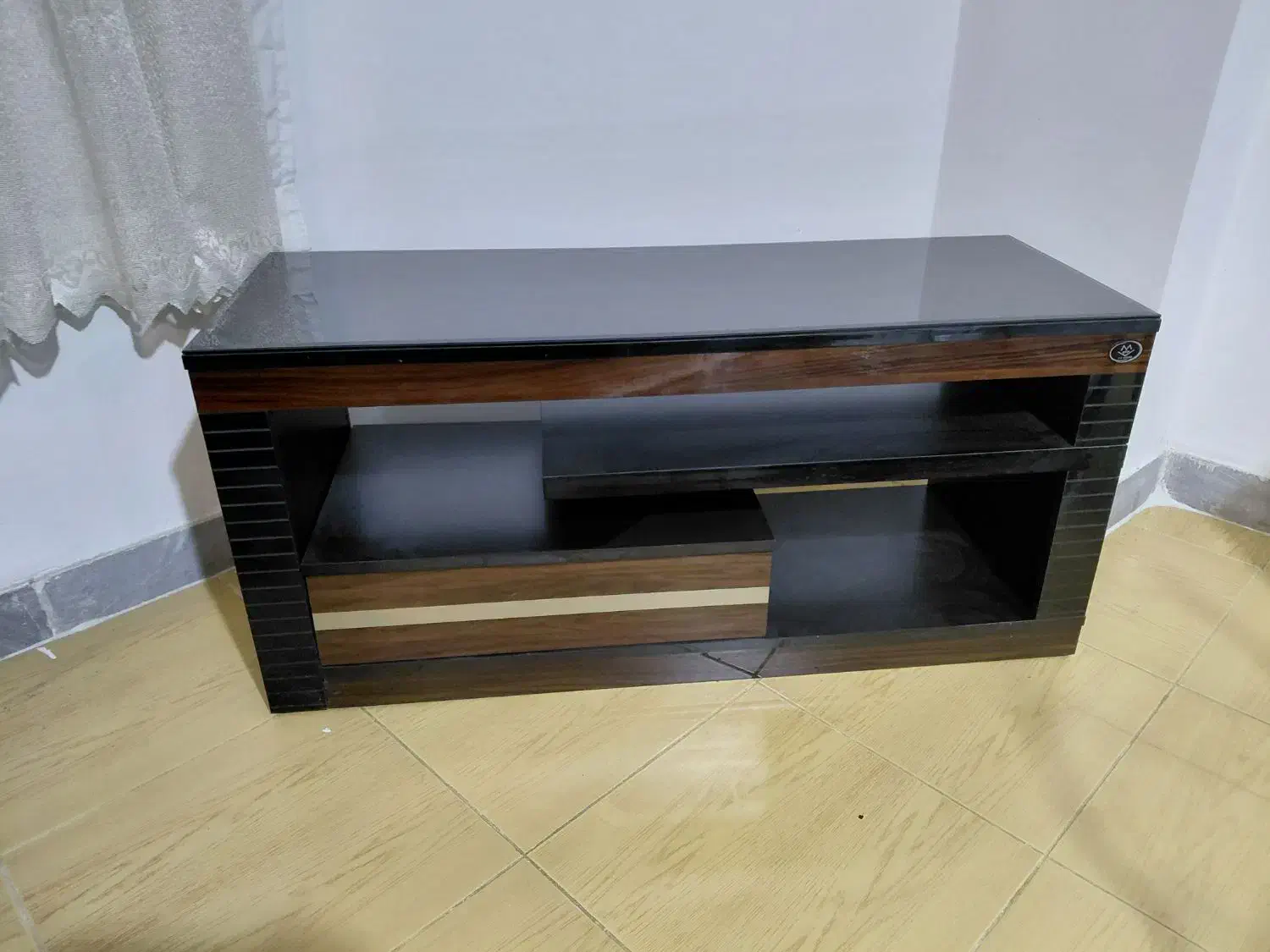 میز تلویزیون متین|میز تلویزیون|رشت, دباغیان|دیوار