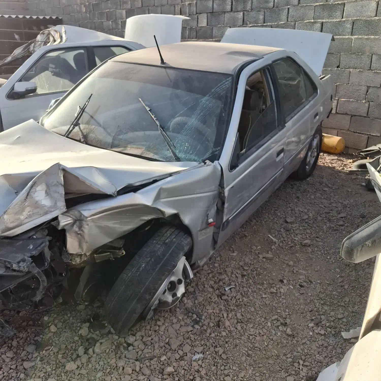 کارشناس و خریدار چپی و تصادفی|خودرو سواری و وانت|اصفهان, احمدآباد|دیوار