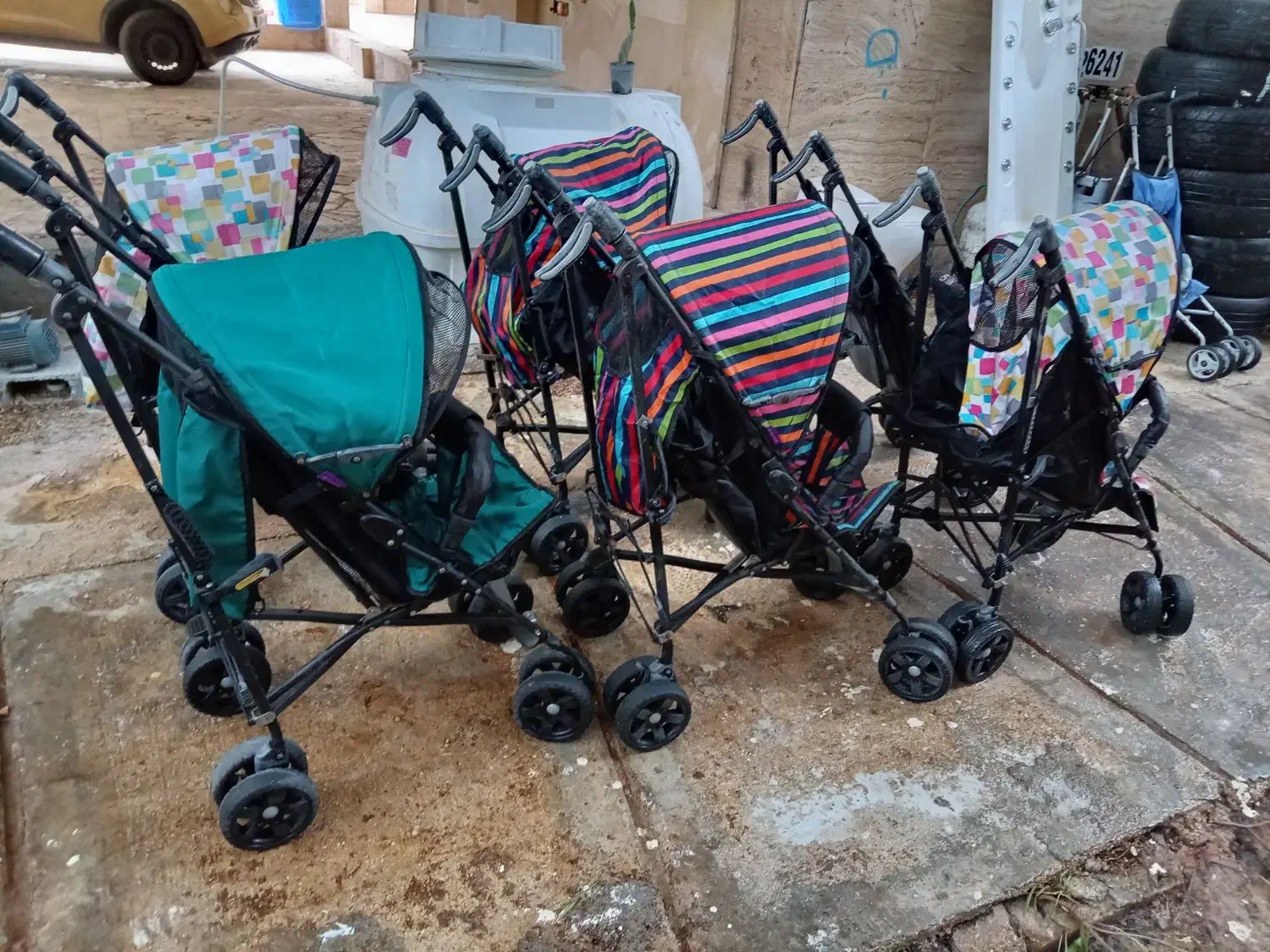 ۲عدد کالسکه سالم|کالسکه و لوازم جانبی|کیش, |دیوار