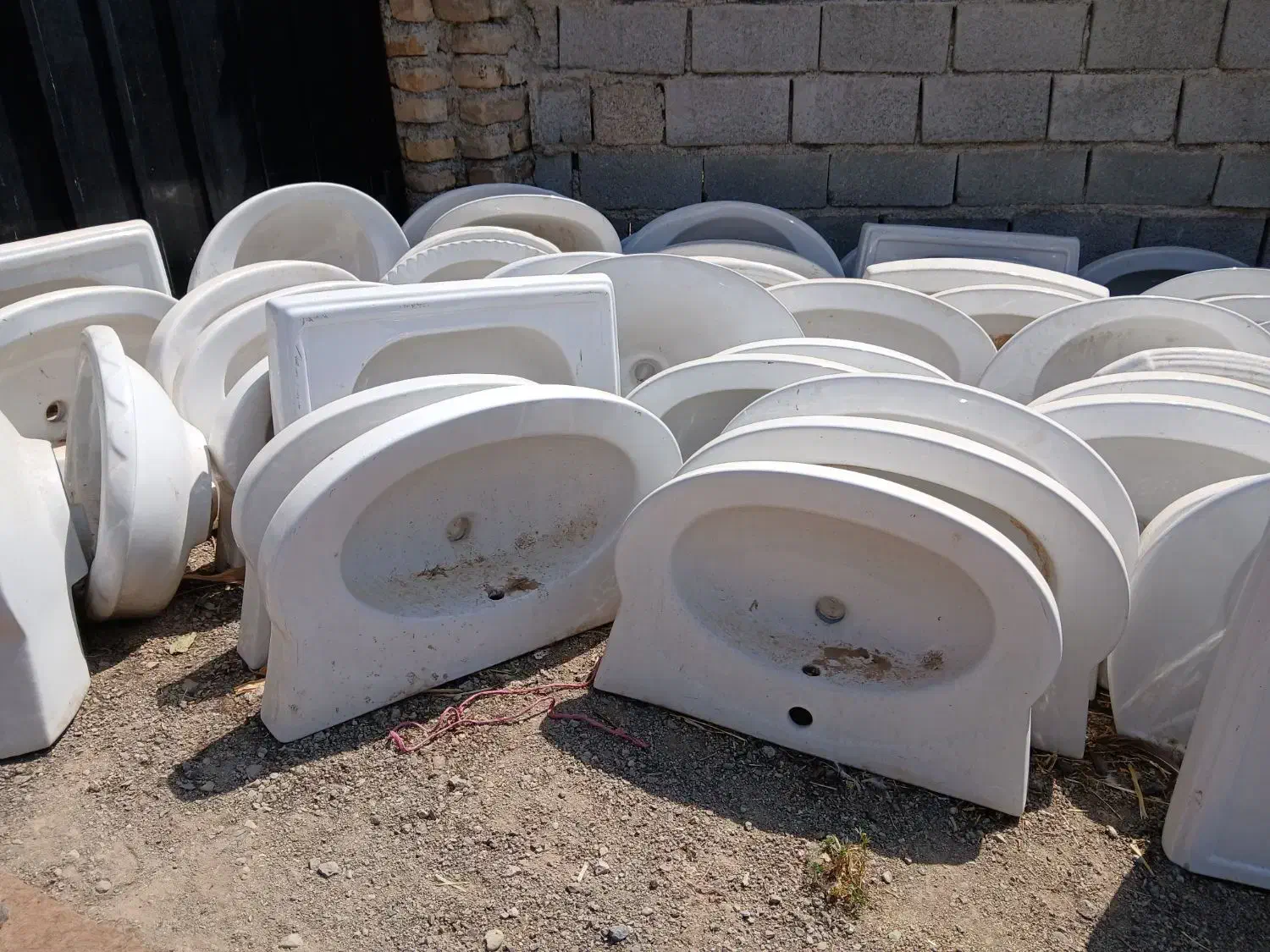 سنگ روشویی در حصارخروان|لوازم سرویس بهداشتی|محمدیه-قزوین, |دیوار