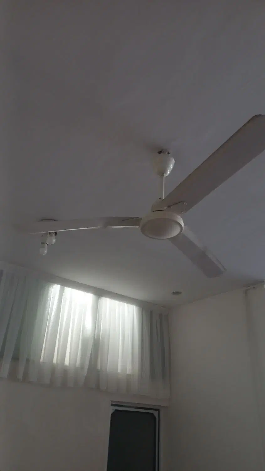 پنکه سقفی|پنکه و تصفیه‌کنندهٔ هوا|فرخ‌شهر, |دیوار