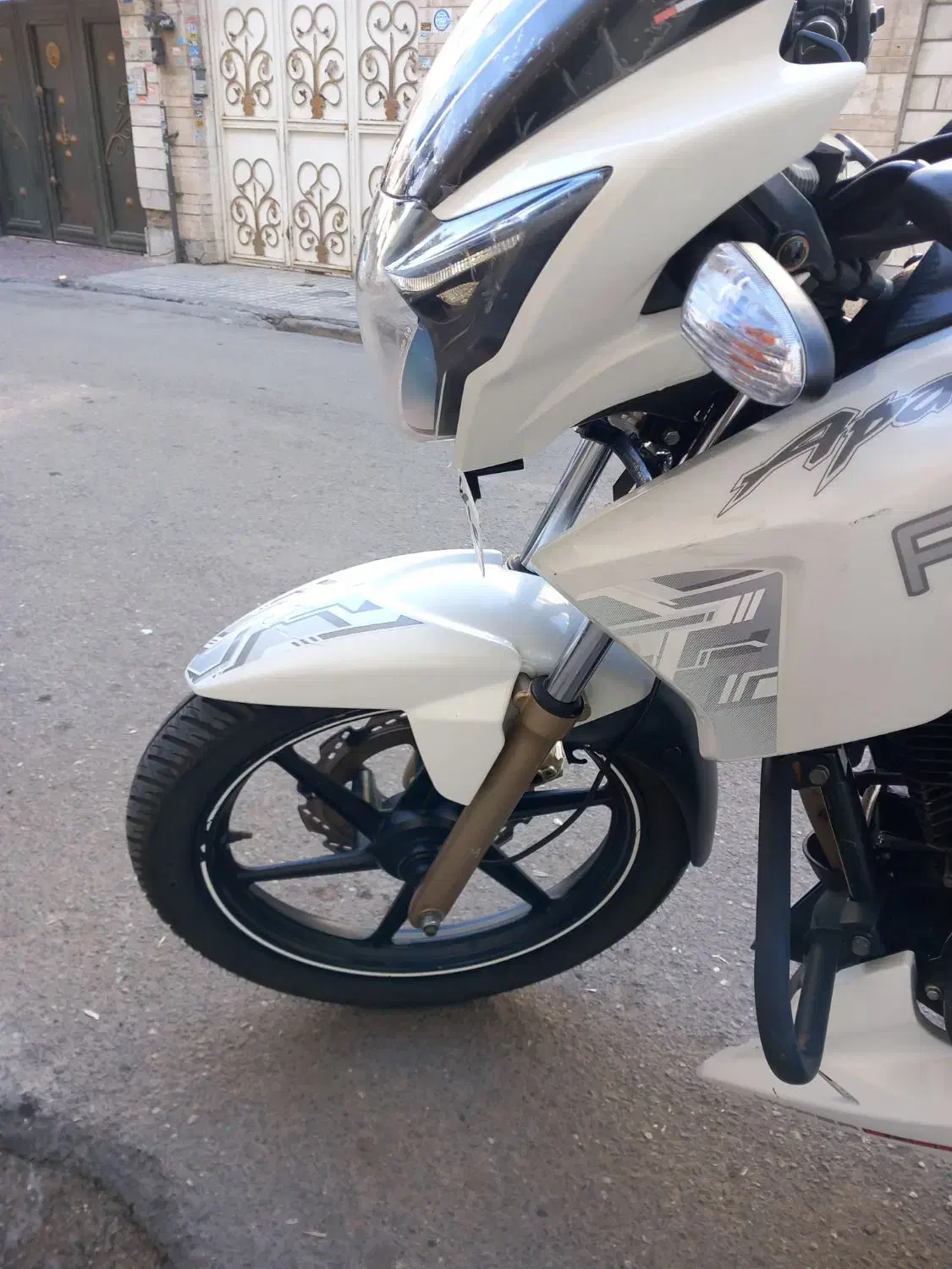 اپاچی ۱۸۰ درحد|موتورسیکلت|تهران, افسریه جنوبی|دیوار