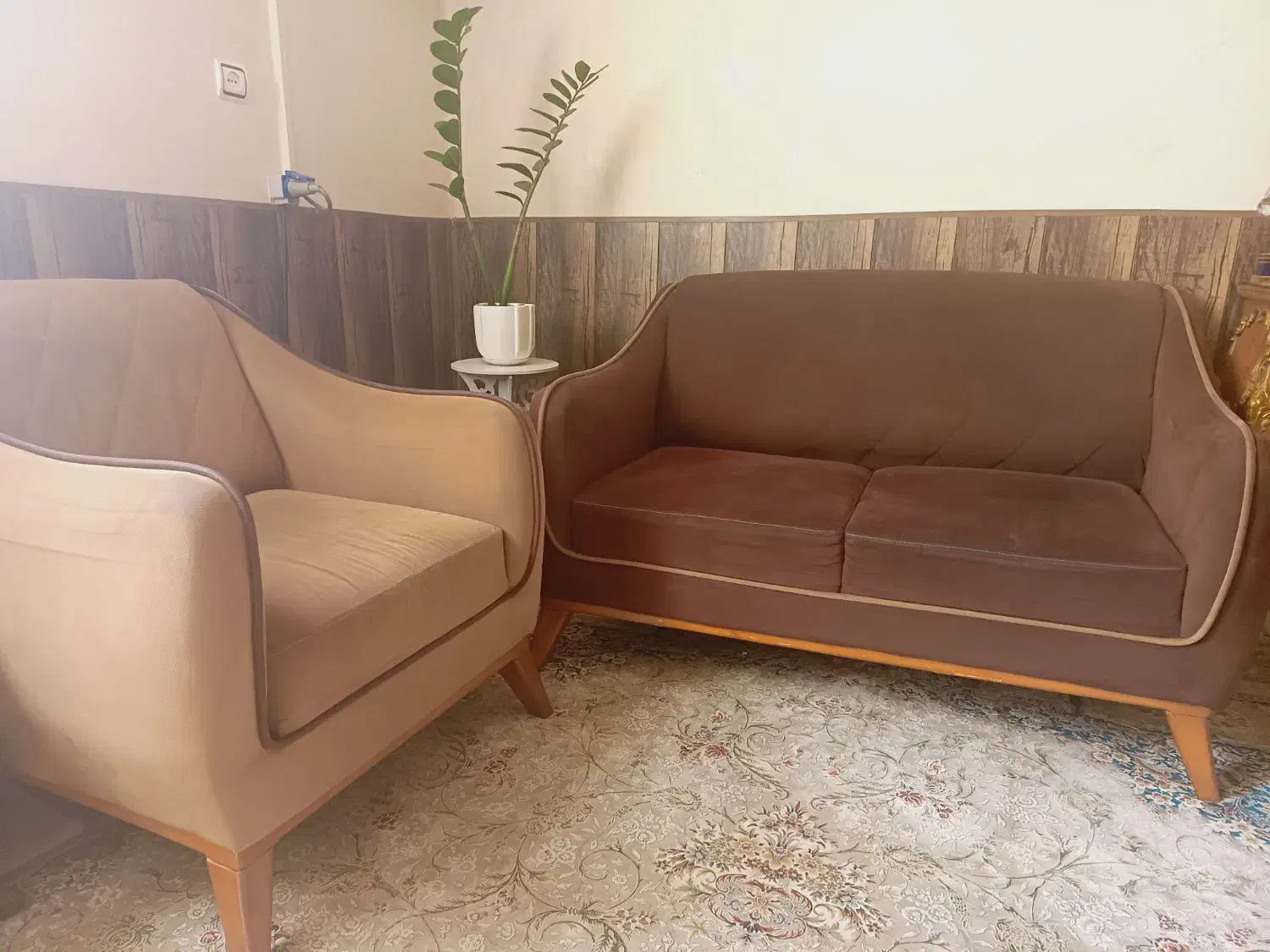 مبل تهران با نشیمن محکم|مبلمان خانگی و میز عسلی|زاهدان, |دیوار