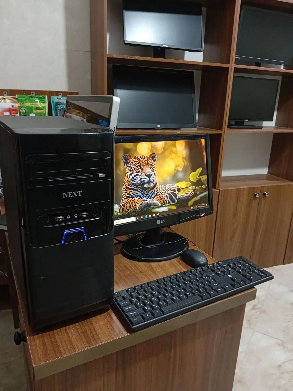 کامپیوتر کامل با ۴ گیگ گرافیک و سی پیو i5|رایانه رومیزی|بابل, |دیوار