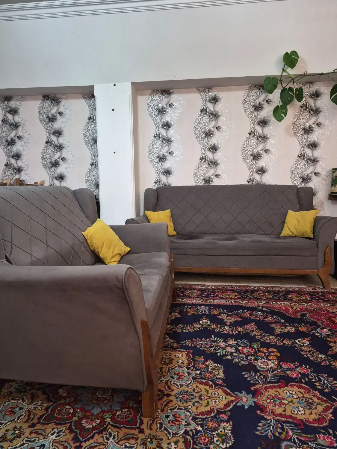 مبلمان راحتی ۹ نفره|مبلمان خانگی و میز عسلی|اصفهان, سرتاوه|دیوار