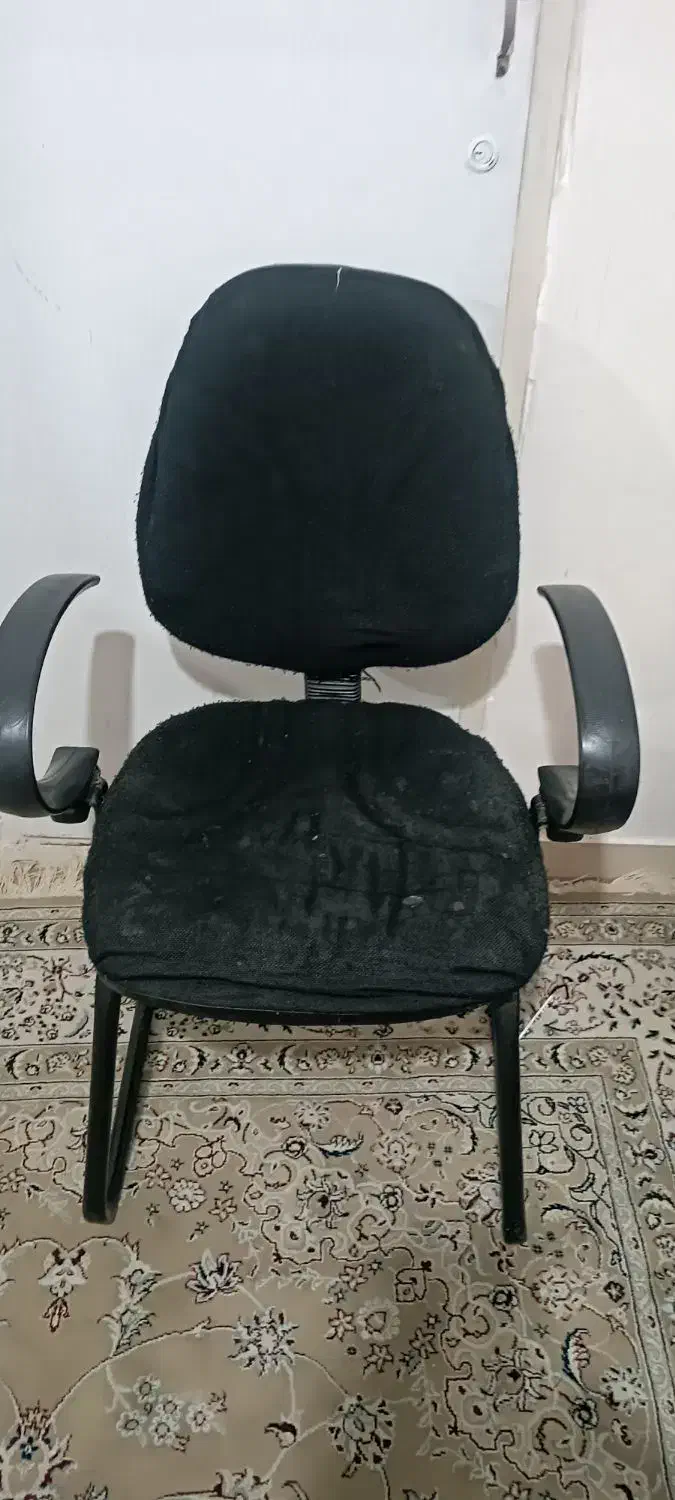 صندلی کامپیوتر در حد نو|صندلی و نیمکت|پرند, فاز ۳|دیوار