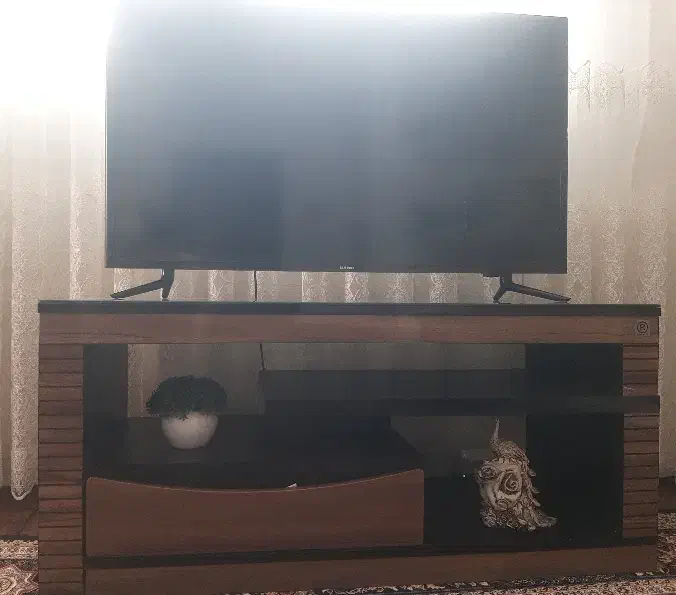 میز تلویزیون|میز تلویزیون|رباط‌کریم, مسکن مهر آبشناسان|دیوار