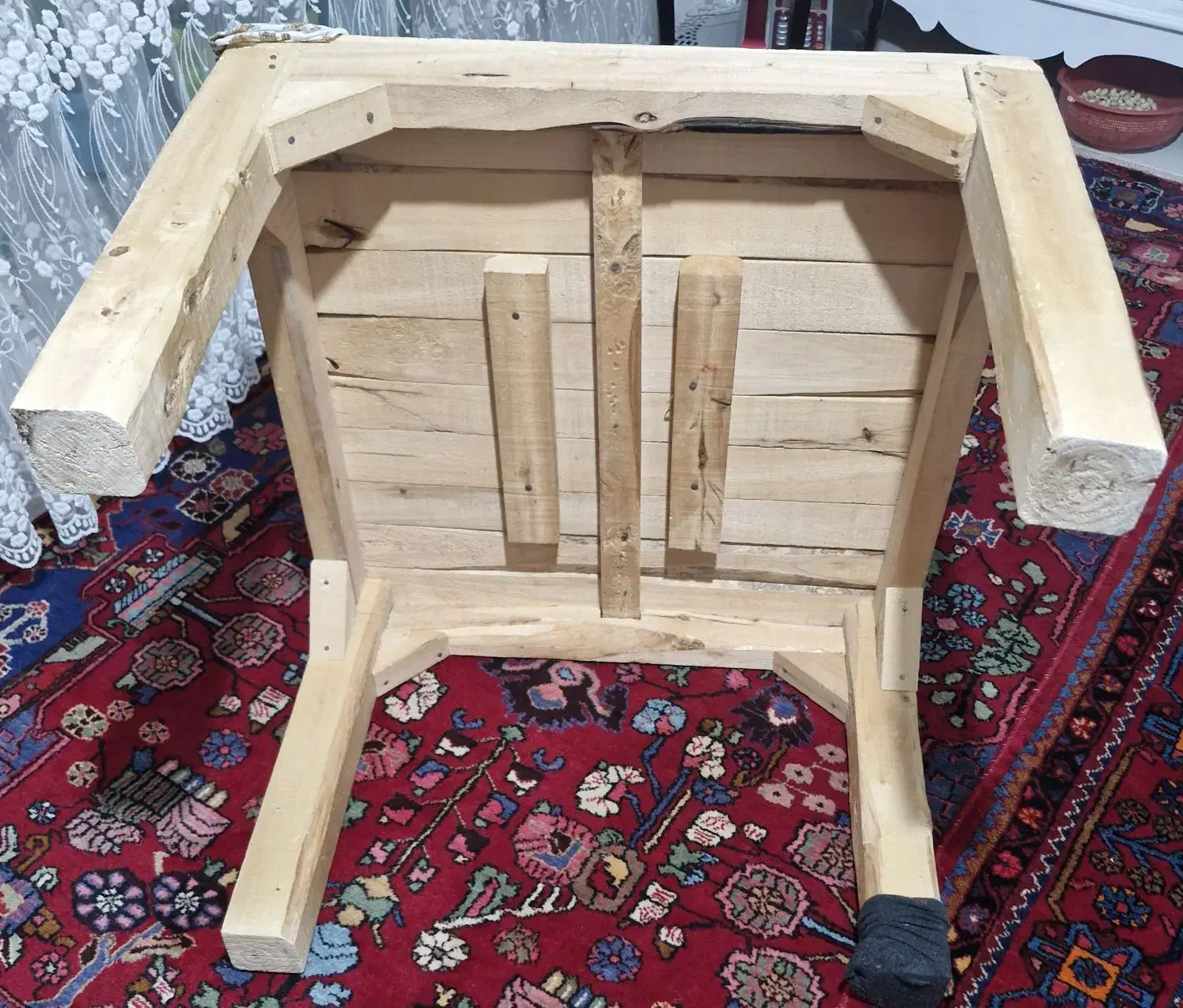 کرسی چوبی|صندلی و نیمکت|نهاوند, |دیوار