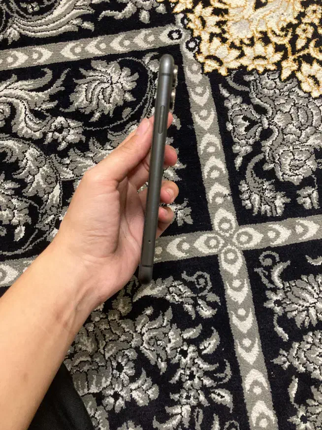 ایفون ۱۱باطری۸۰مشکی|موبایل|گرگان, |دیوار