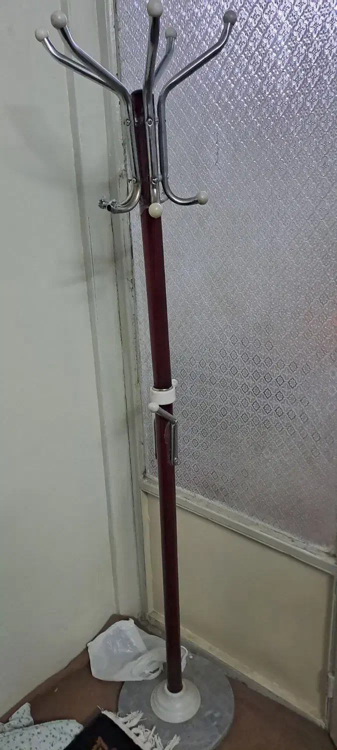 ۲ تا جالباسی لوکس زرد + شرابی پایه مرمر|مبلمان خانگی و میز عسلی|تهران, شهرک شریعتی|دیوار