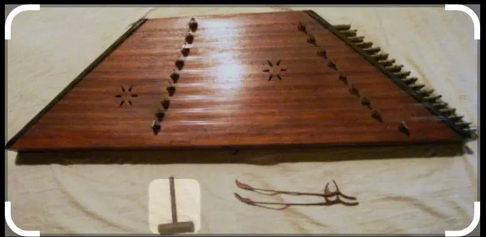 ساز سنتور|سازهای سنتی|نهاوند, |دیوار