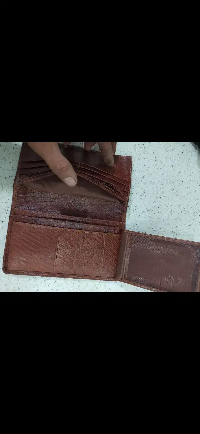 کیف کتی چرم  تبریز|کیف، کفش، کمربند|پرند, فاز ۶|دیوار