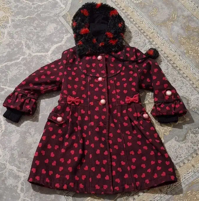 کاپشن وپالتو|لباس|قدس, شهر‌قدس|دیوار