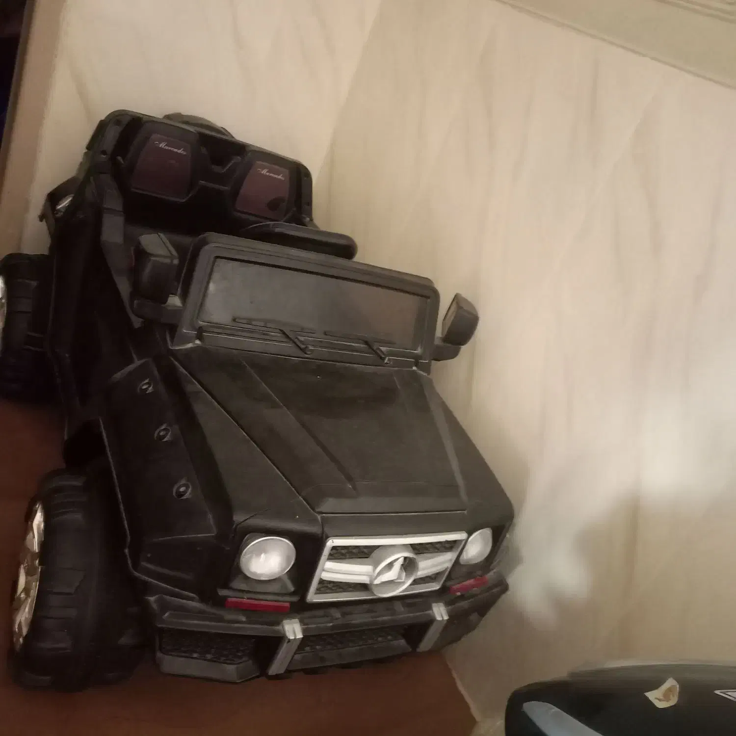 ماشین شارژی|اسباب‌بازی بچه|شیراز, کفترک|دیوار