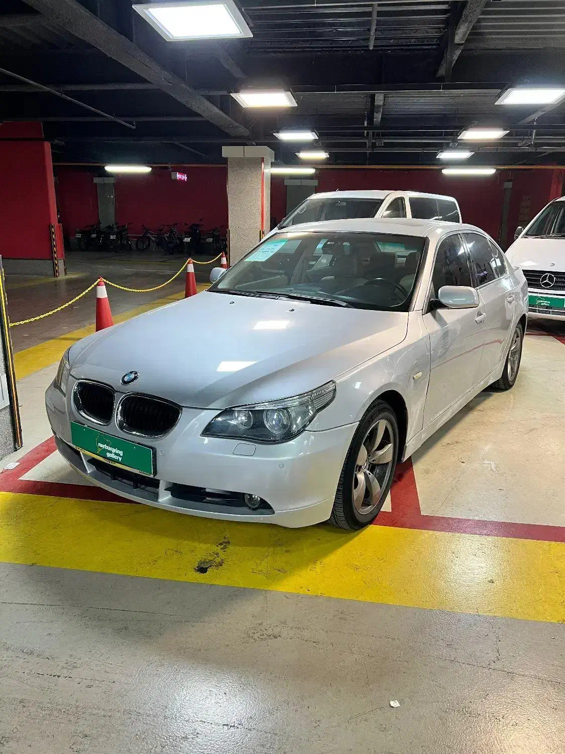 بی ام و ۵۲۵|خودرو سواری و وانت|مشهد, احمدآباد|دیوار