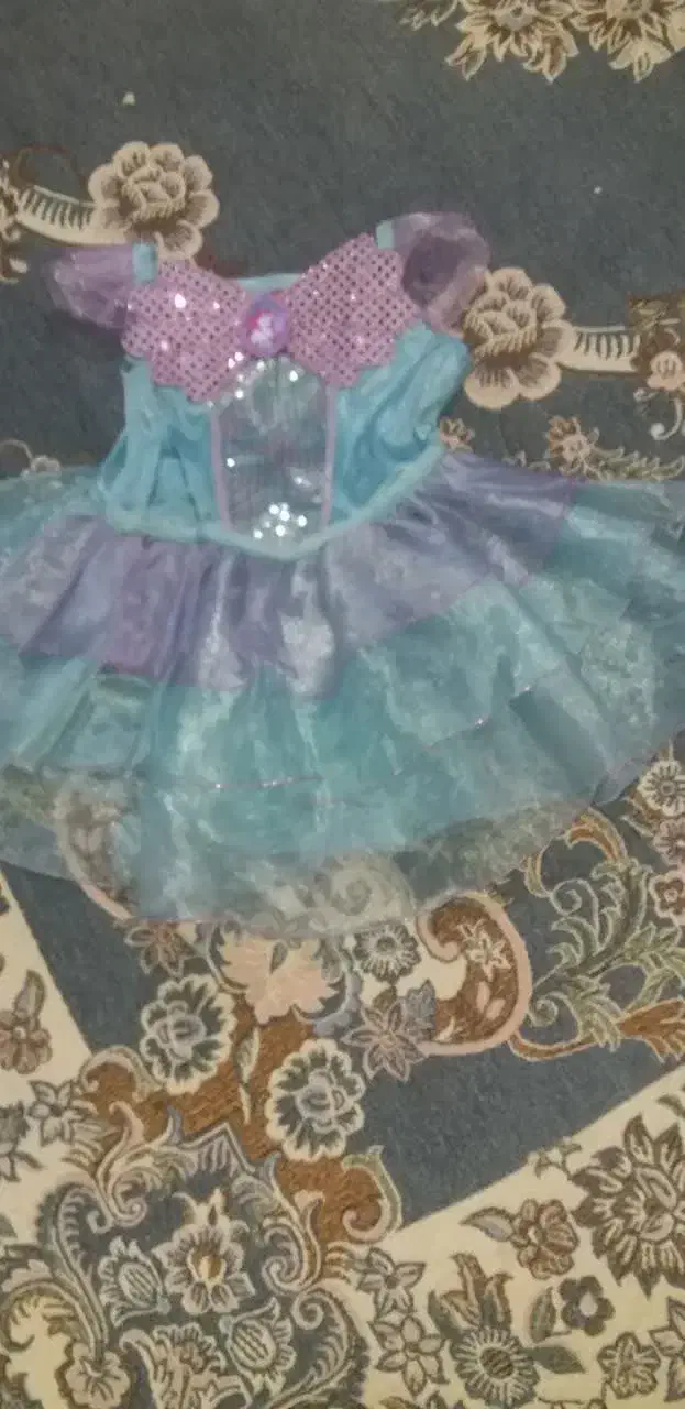 لباس مجلسی بچگانه و پلیور بچگانه|کفش و لباس بچه|بروجرد, |دیوار