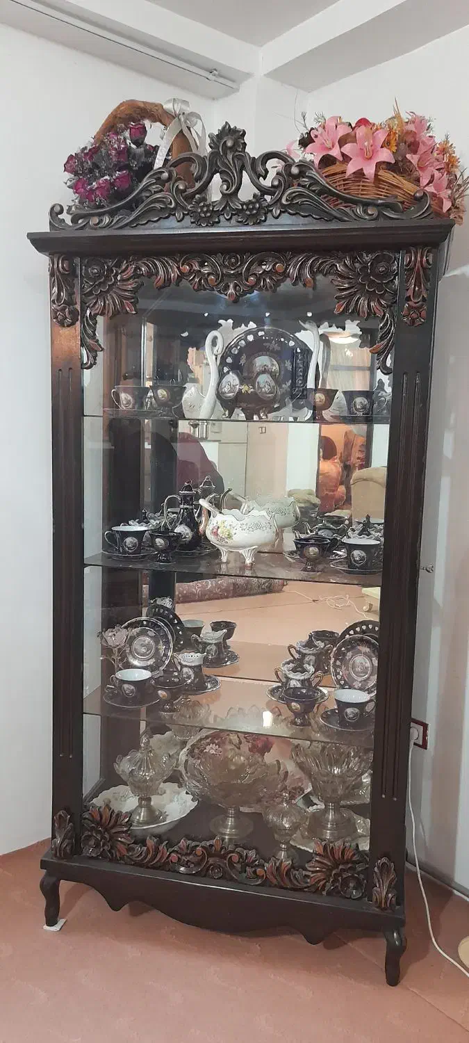 بوفه چوبی سالم(فقط بوفه)|بوفه، ویترین، کنسول|اردبیل, |دیوار