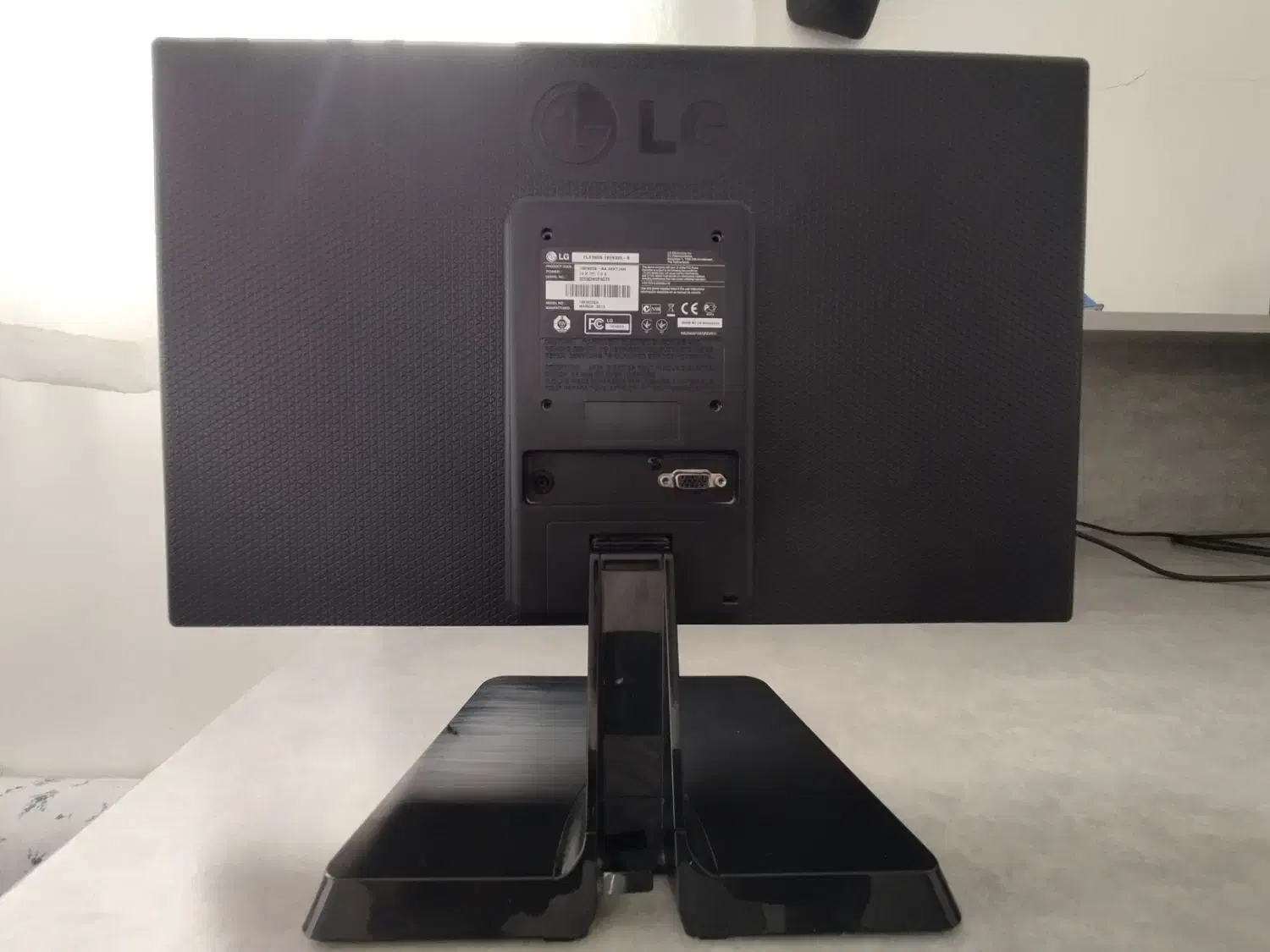مانیتور 19 اینچ LGفوق‌العاده تمیز|قطعات و لوازم جانبی رایانه|سنندج, |دیوار
