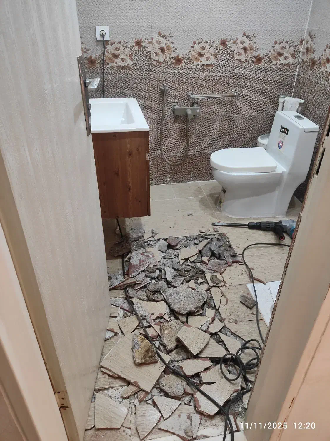 تخریب با پیکور قیمت مناسب و توافقی|خدمات پیشه و مهارت|سمنان, |دیوار