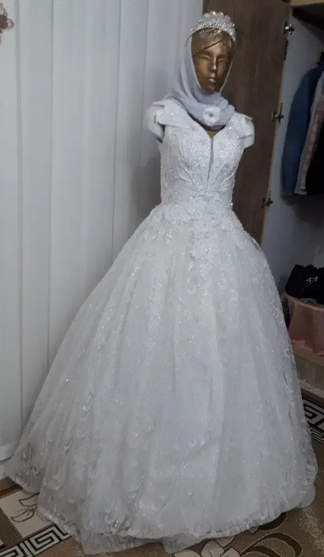 لباس عروس شاین دار|لباس|بیرجند, |دیوار