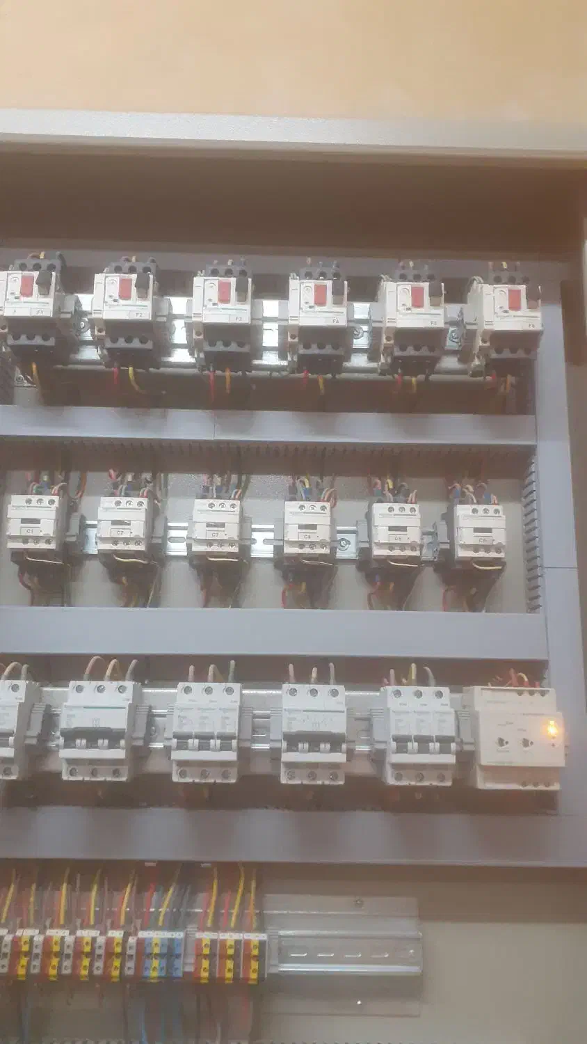 برقکار ساختمان کلی وجزیی|خدمات پیشه و مهارت|اصفهان, جنیران (لادان)|دیوار