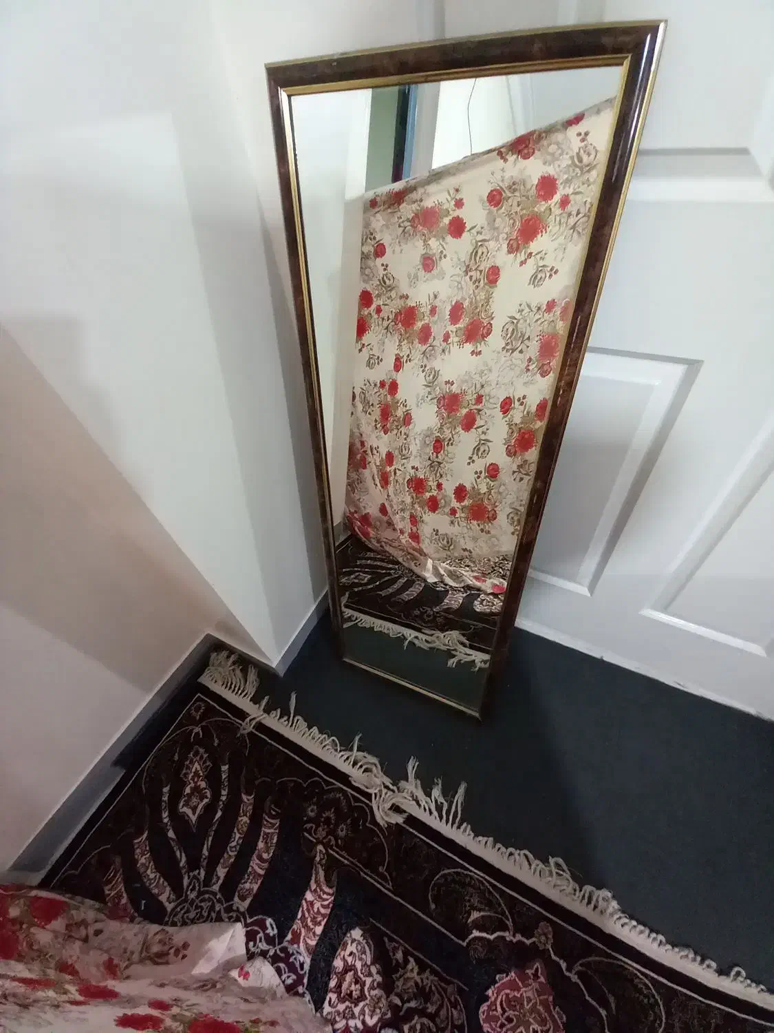 آینه تمام قد|آینه|پاکدشت, حصار امیر|دیوار