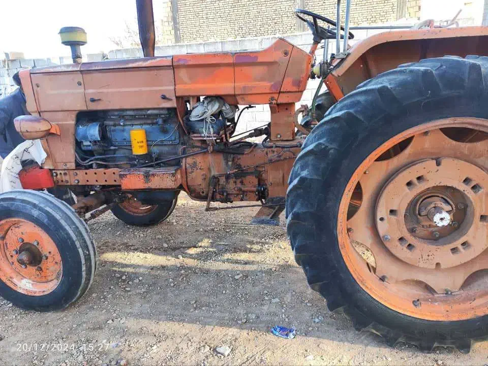 تراکتور رومانی بدون هیچ مشکل در حد نو کم کار|خودرو سنگین|شهرکرد, |دیوار