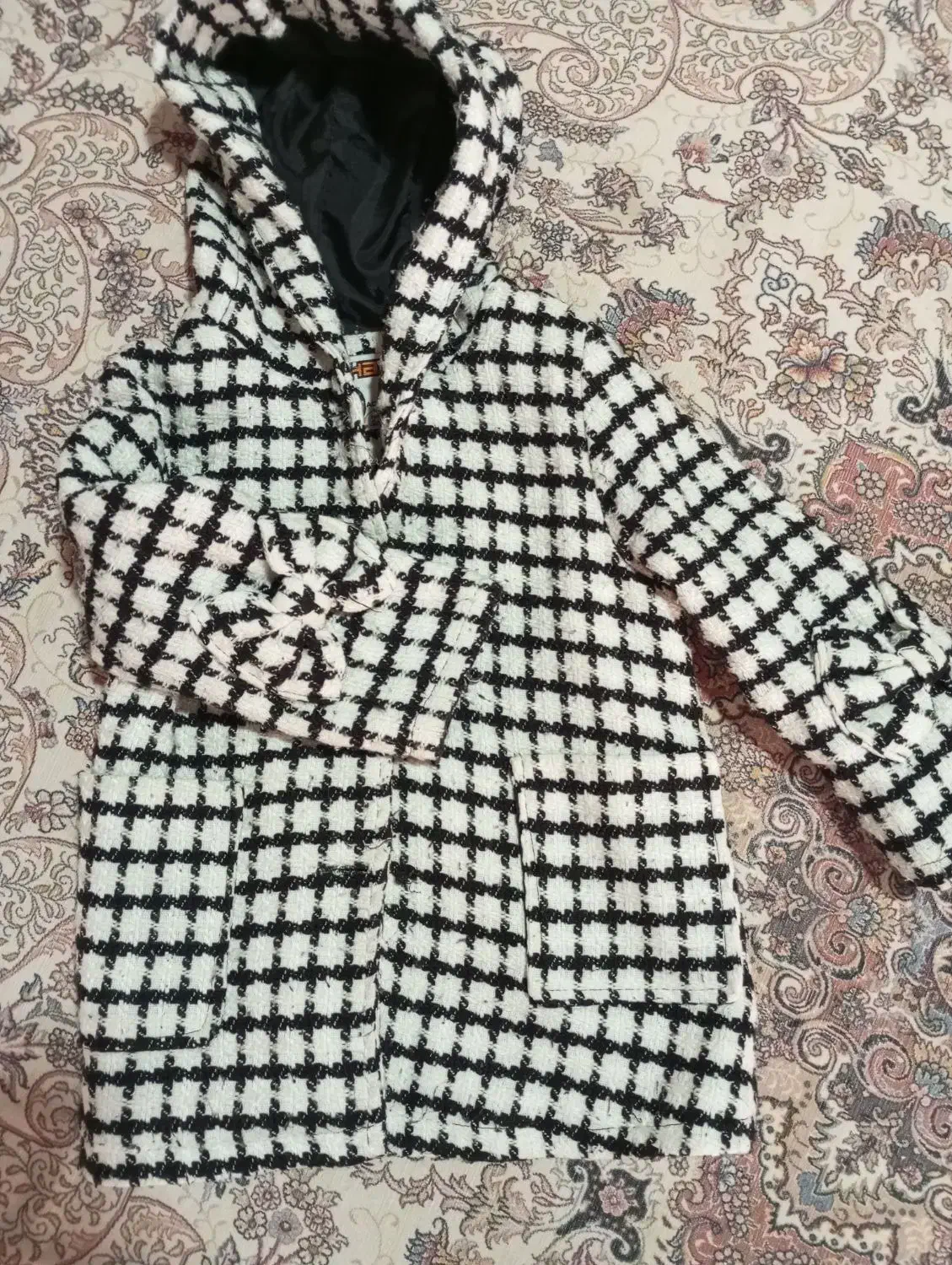 کت پاییزه ،بهاره|لباس|میانه, |دیوار