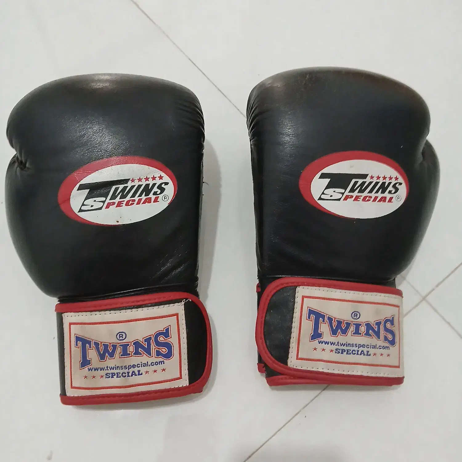 دستکش کاملا سالم وجنس خوب|تجهیزات ورزشی|شهریار, کردزار|دیوار