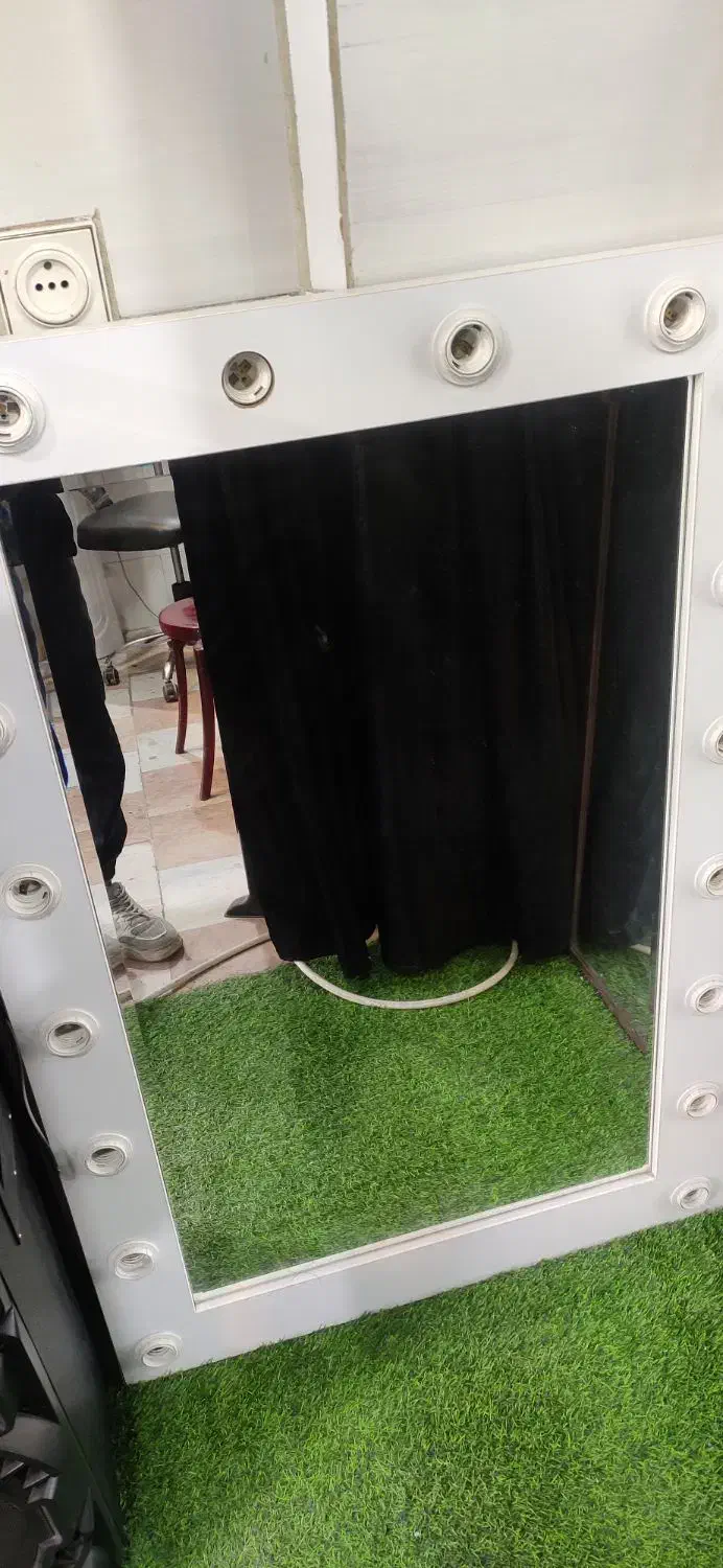 آینه|آینه|اراک, |دیوار