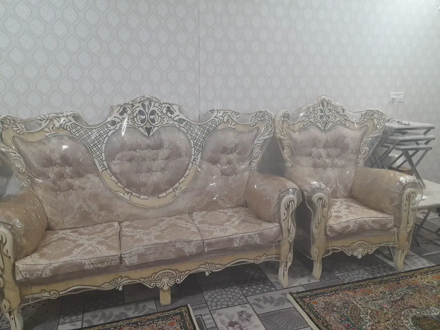 مبلمان سلطنتی|مبلمان خانگی و میز عسلی|نسیم‌شهر, |دیوار