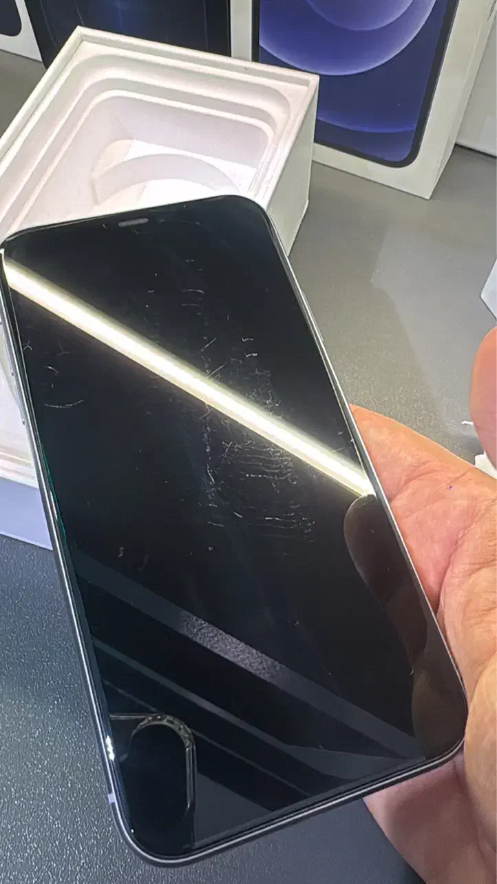 iPhone 11 normal 256 Za|موبایل|شیراز, شهرک ایثار|دیوار