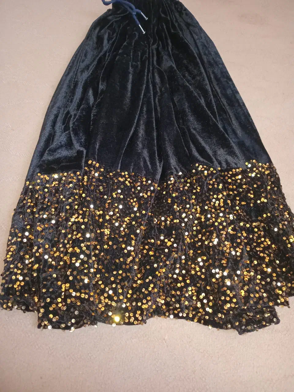 لباس محلی  نونو|لباس|مسجد سلیمان, |دیوار